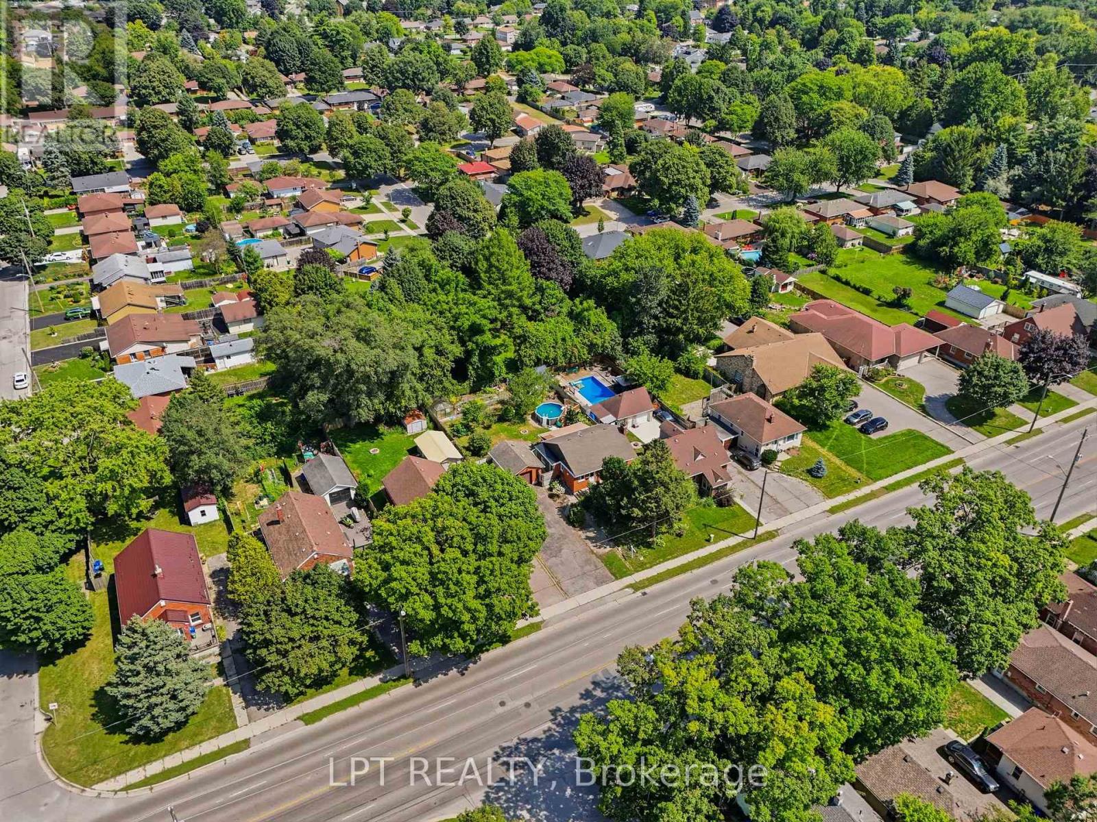 2 bedroom Single Family interior view, 228 Highbury Avenue, London East (East O), Ontario
