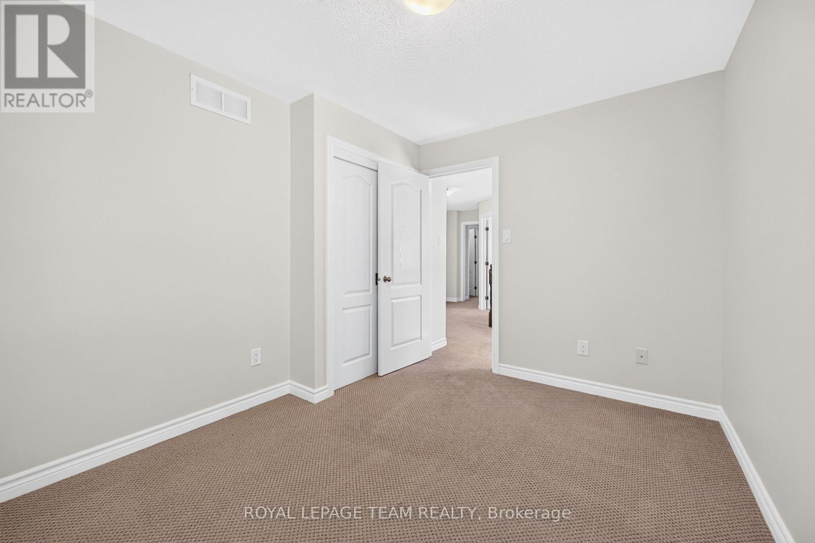 686 WHITE ALDER AVENUE - Image 19