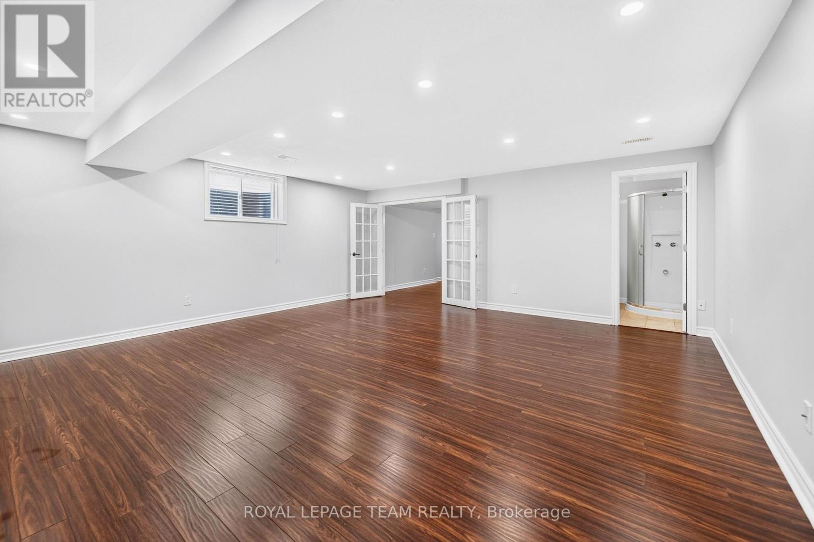686 WHITE ALDER AVENUE - Image 40