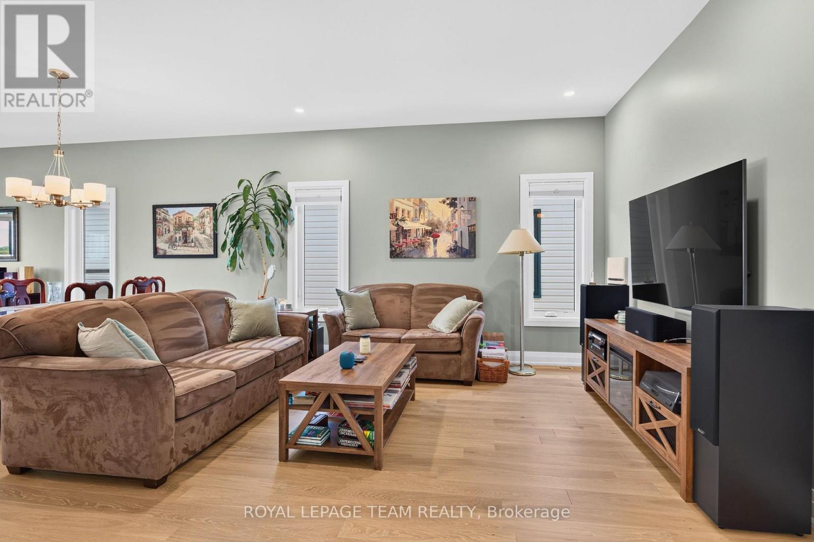 816 NAMUR STREET - Image 12