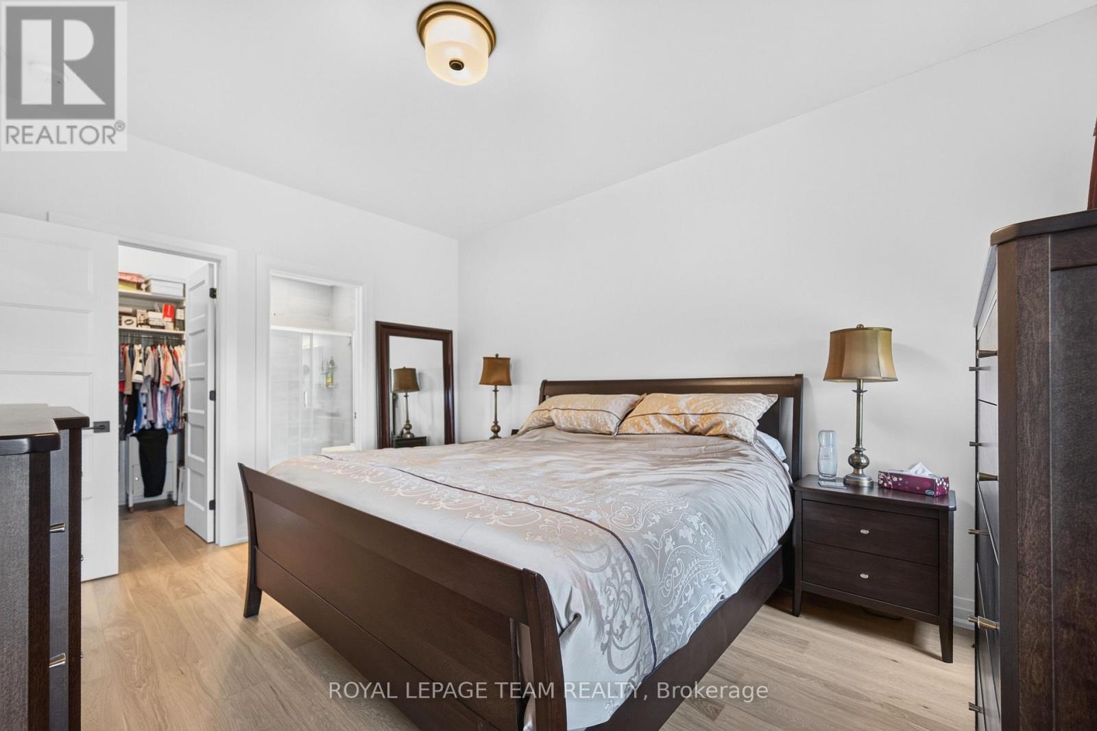 816 NAMUR STREET - Image 24