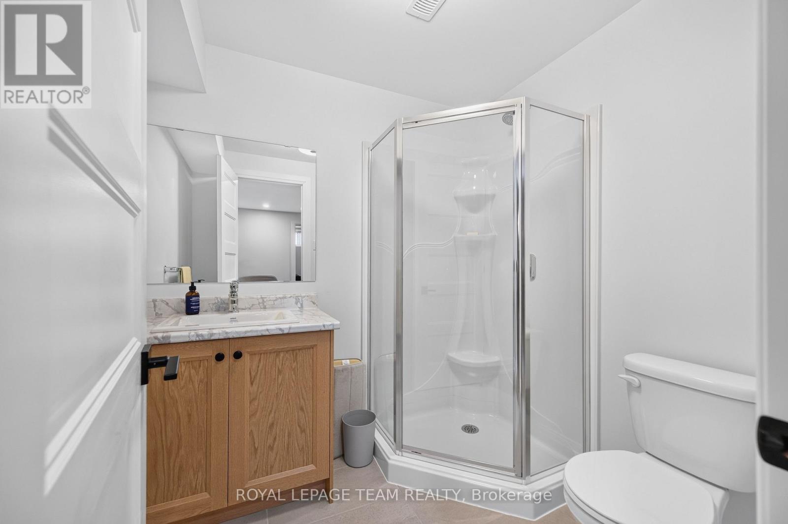 816 NAMUR STREET - 34