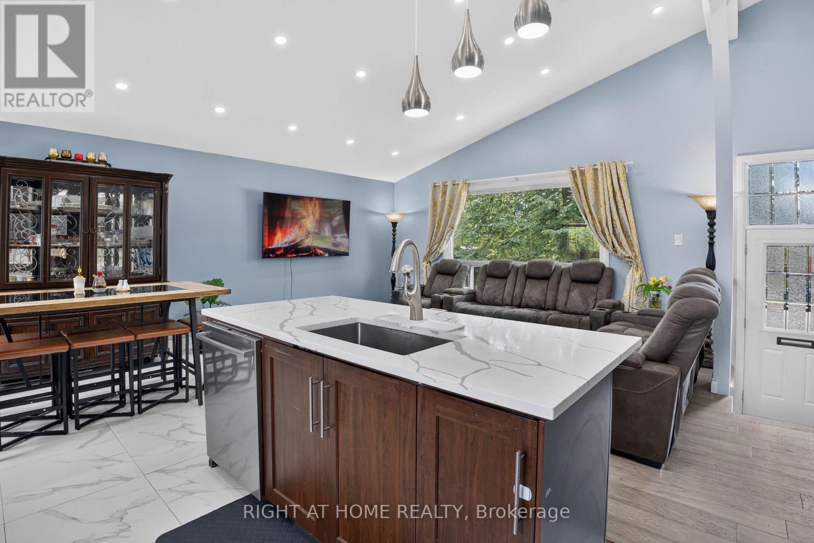 1385 CHARTRAND AVENUE - Image 12
