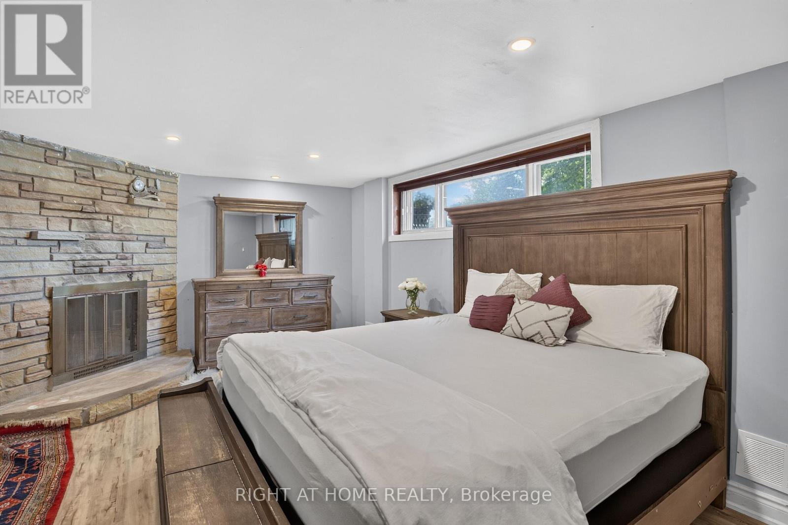 1385 CHARTRAND AVENUE - Image 31