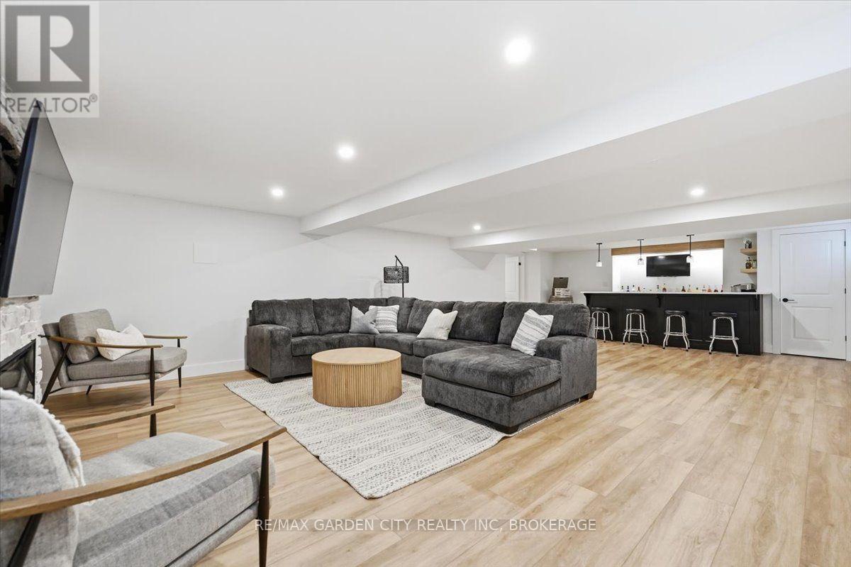1581 RICE ROAD - 33