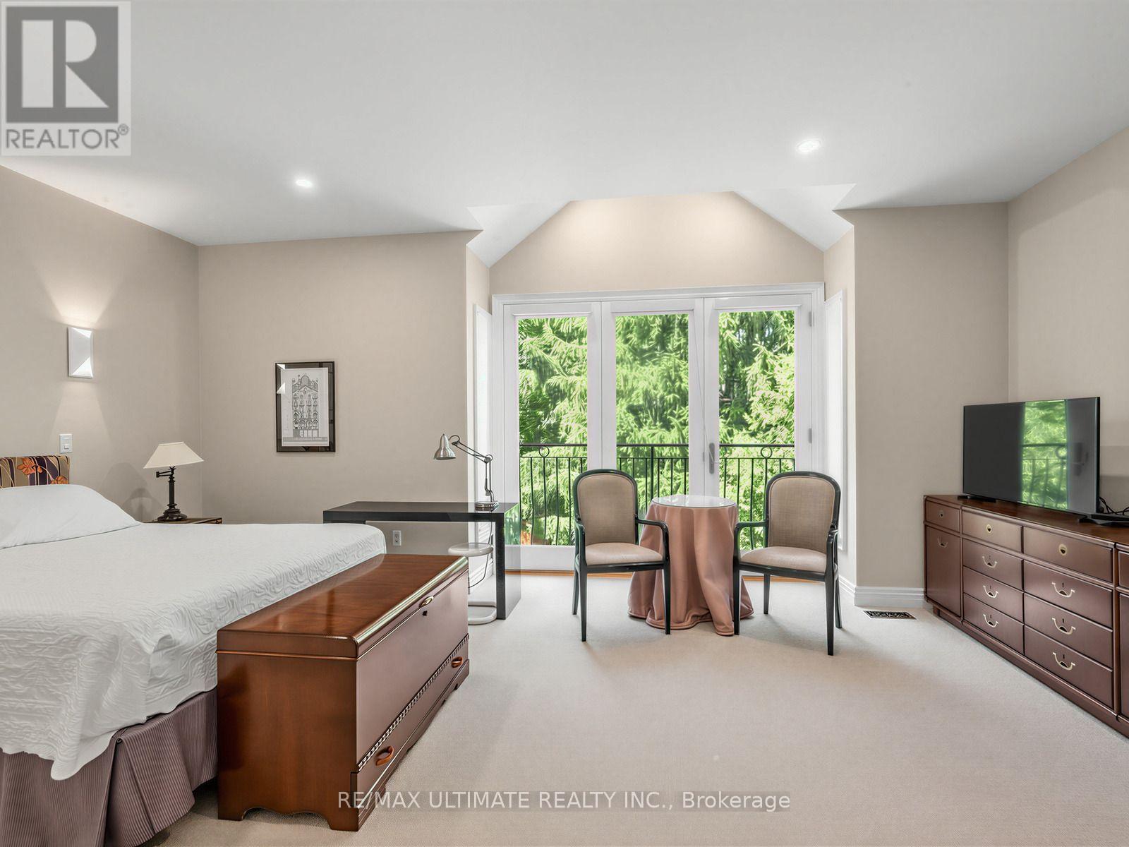 378 MELROSE AVENUE - 14