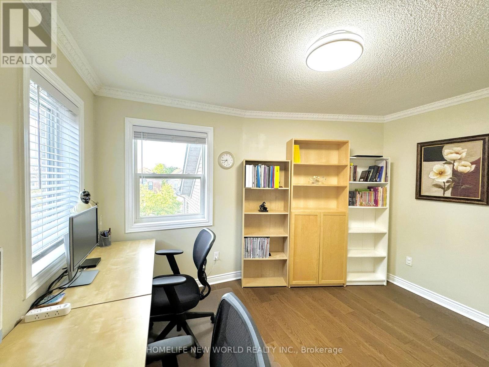 2326 YORKTOWN CIRCLE - Image 26