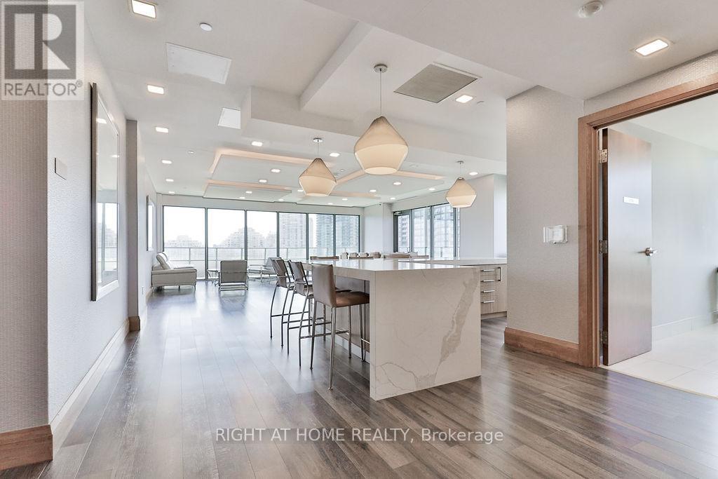 #236 30 SHORE BREEZE DRIVE - 13