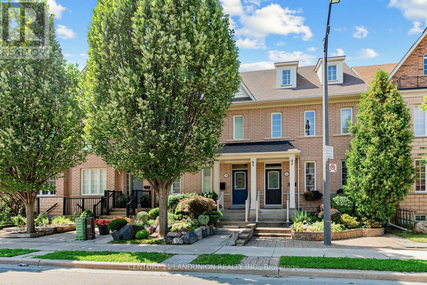 Photo of 28 Herzberg Gardens