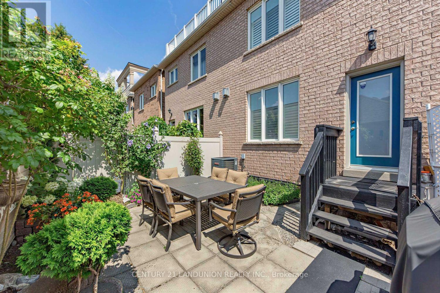28 HERZBERG GARDENS - Image 38