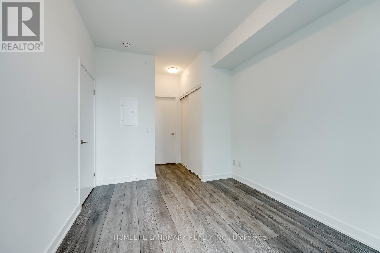 #307 8888 YONGE STREET - Image 23