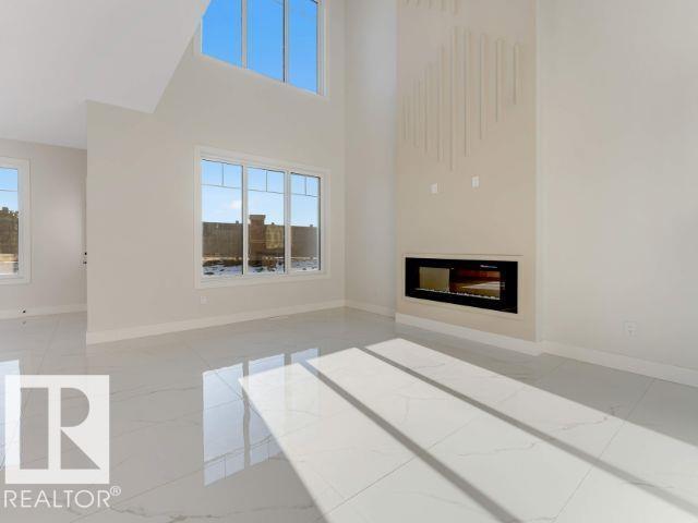 4319 36 ST - Image 13