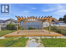 2352 Bossert Avenue, Kamloops, BC V2B4V6 Photo 36