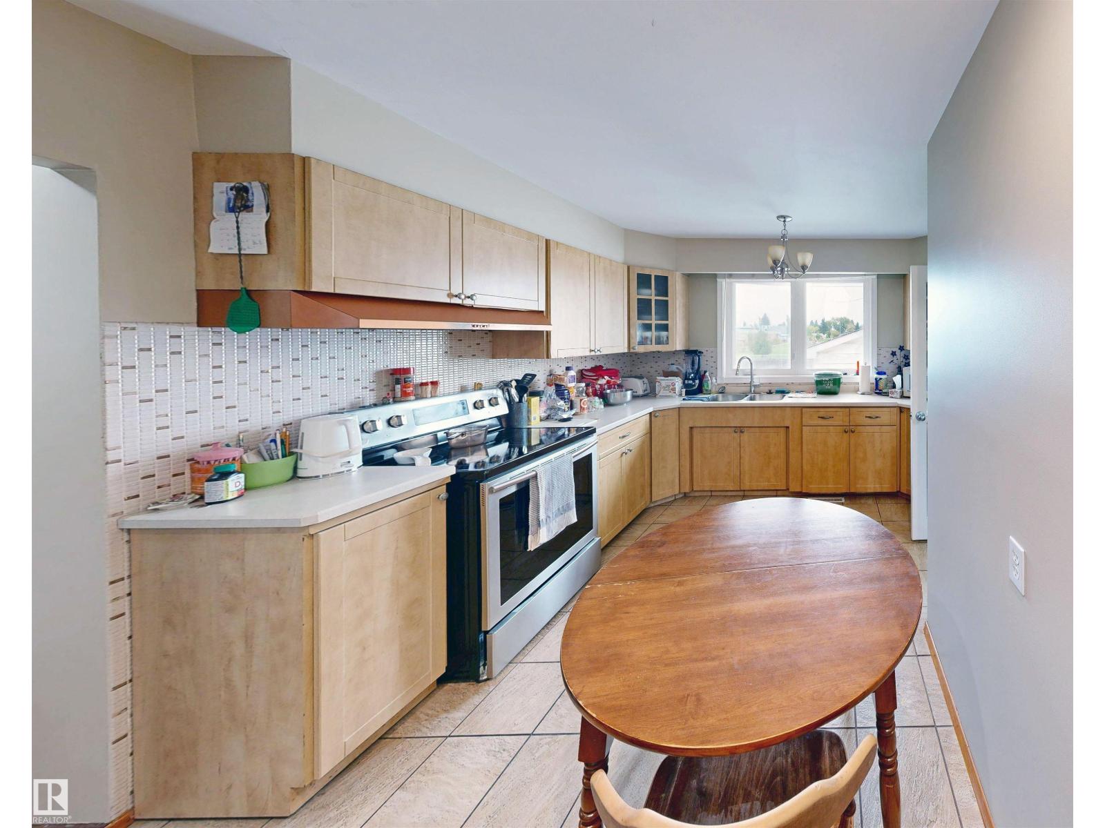 9531 74 ST NW - 12