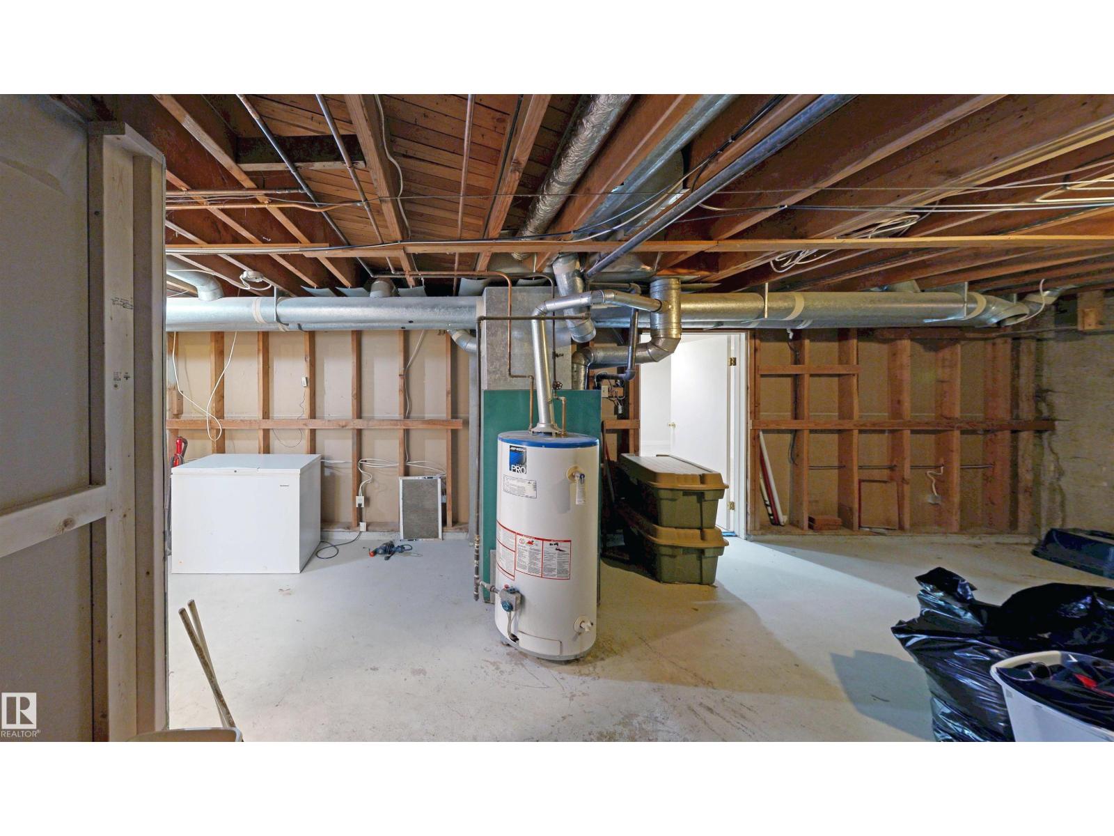 9531 74 ST NW - 30