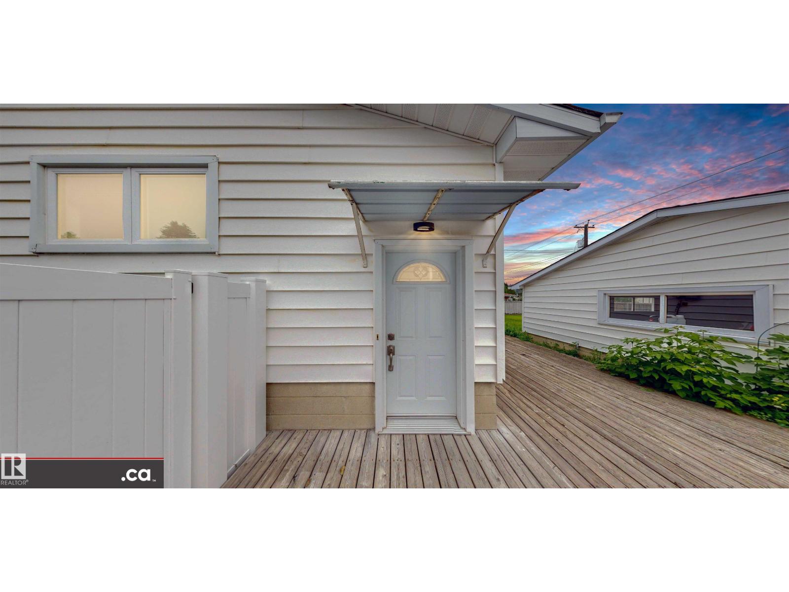 9531 74 ST NW - 40