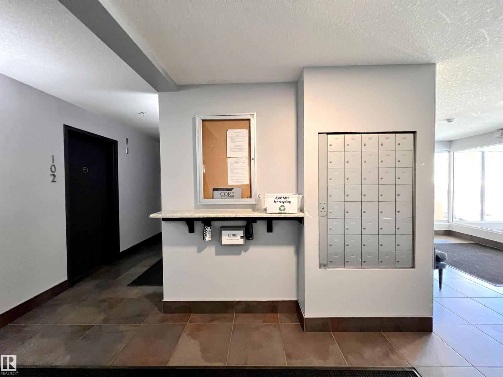 #205 11203 103 Av NW NW photo 5 — MLS® E4505383