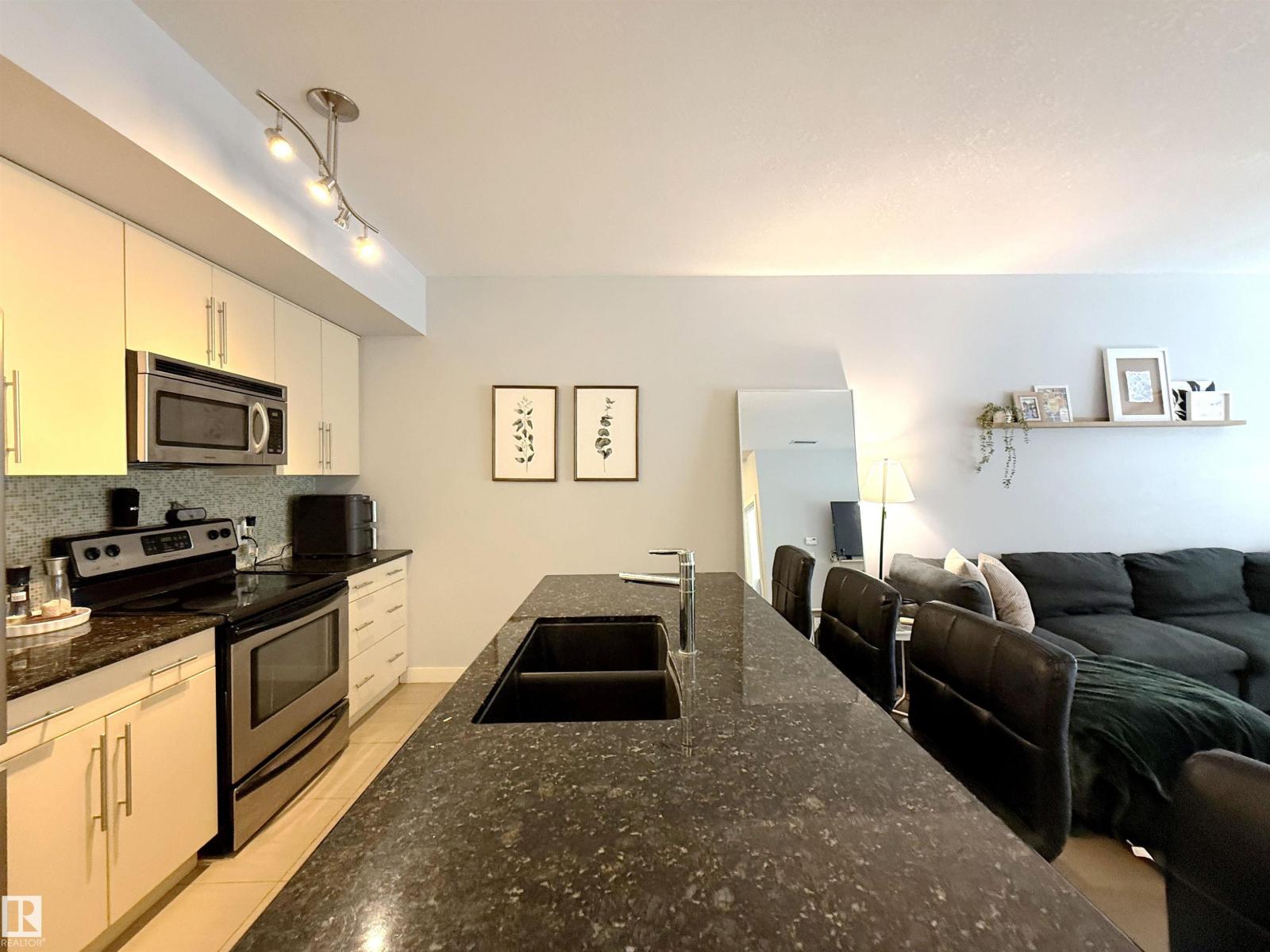 #205 11203 103 AV NW - Image 14