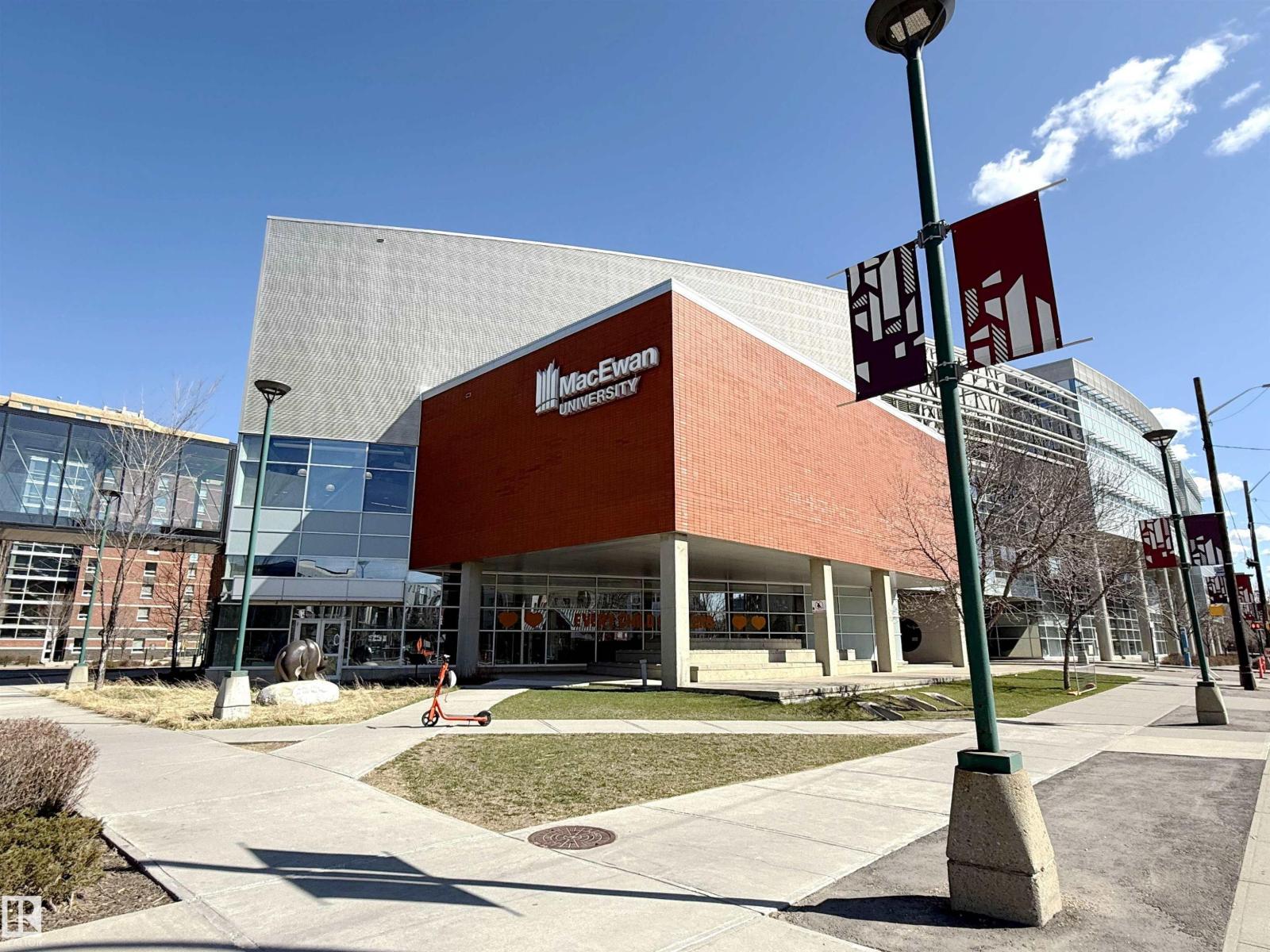 #205 11203 103 AV NW - Image 34