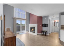 402 12125 75a Avenue, Surrey, BC V3W1B9 Photo 9