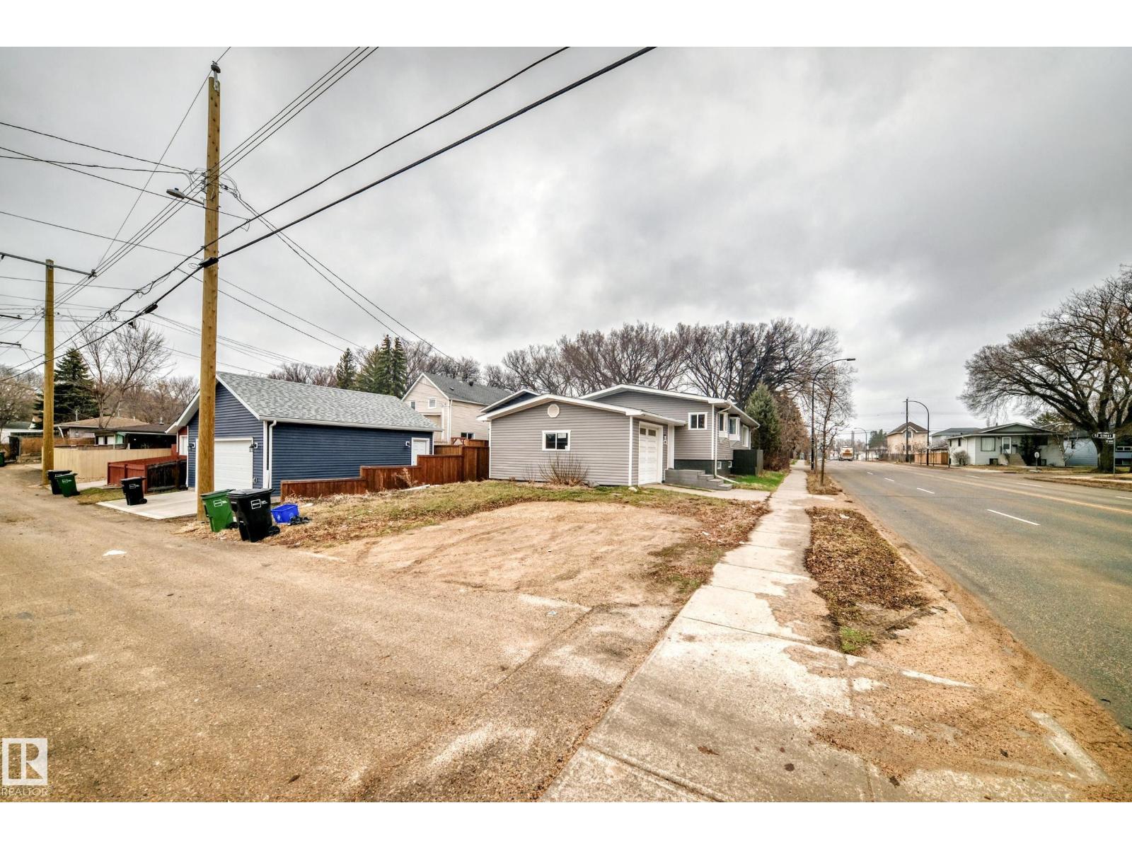 5204 112 AV NW - 47