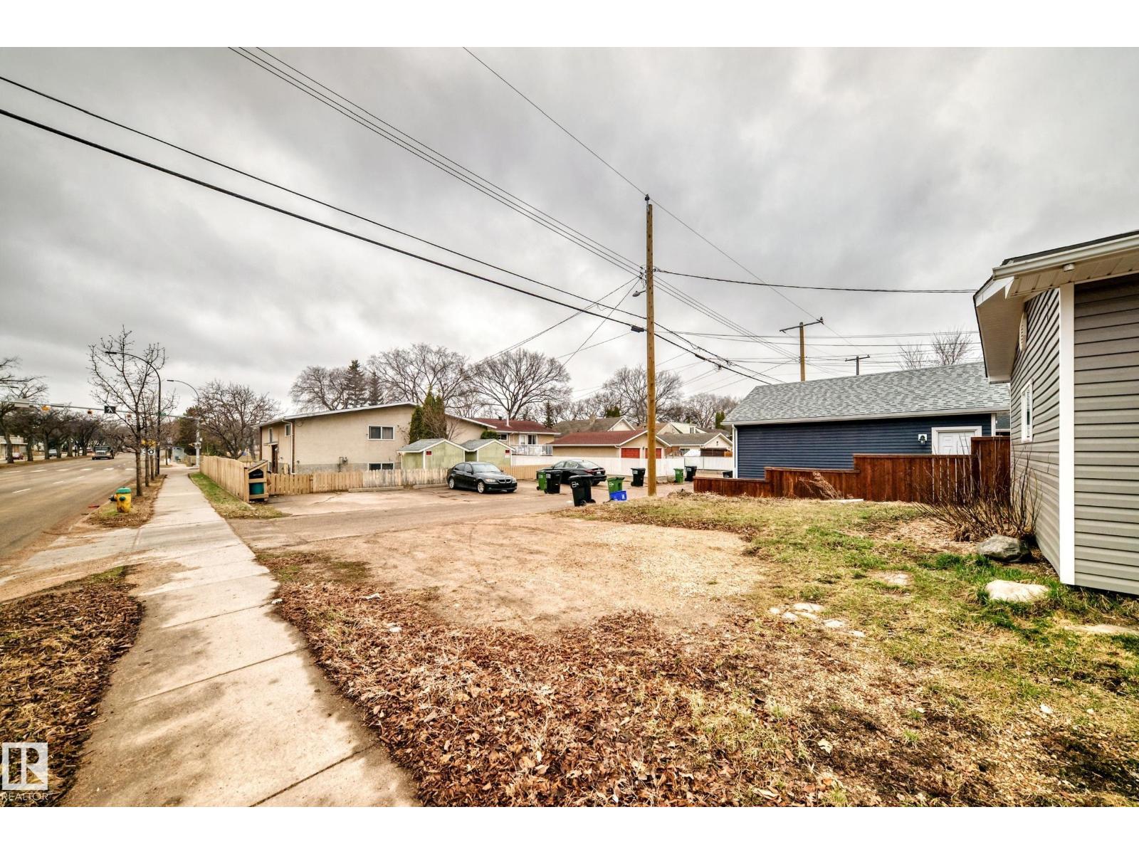 5204 112 AV NW - 44
