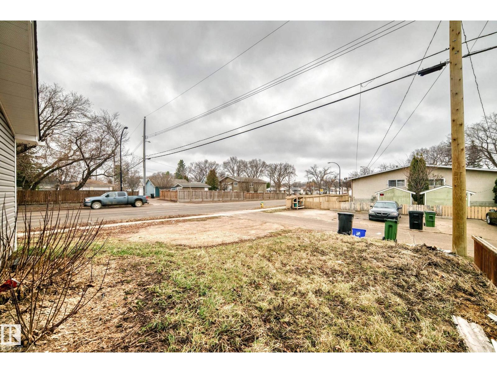 5204 112 AV NW - 45