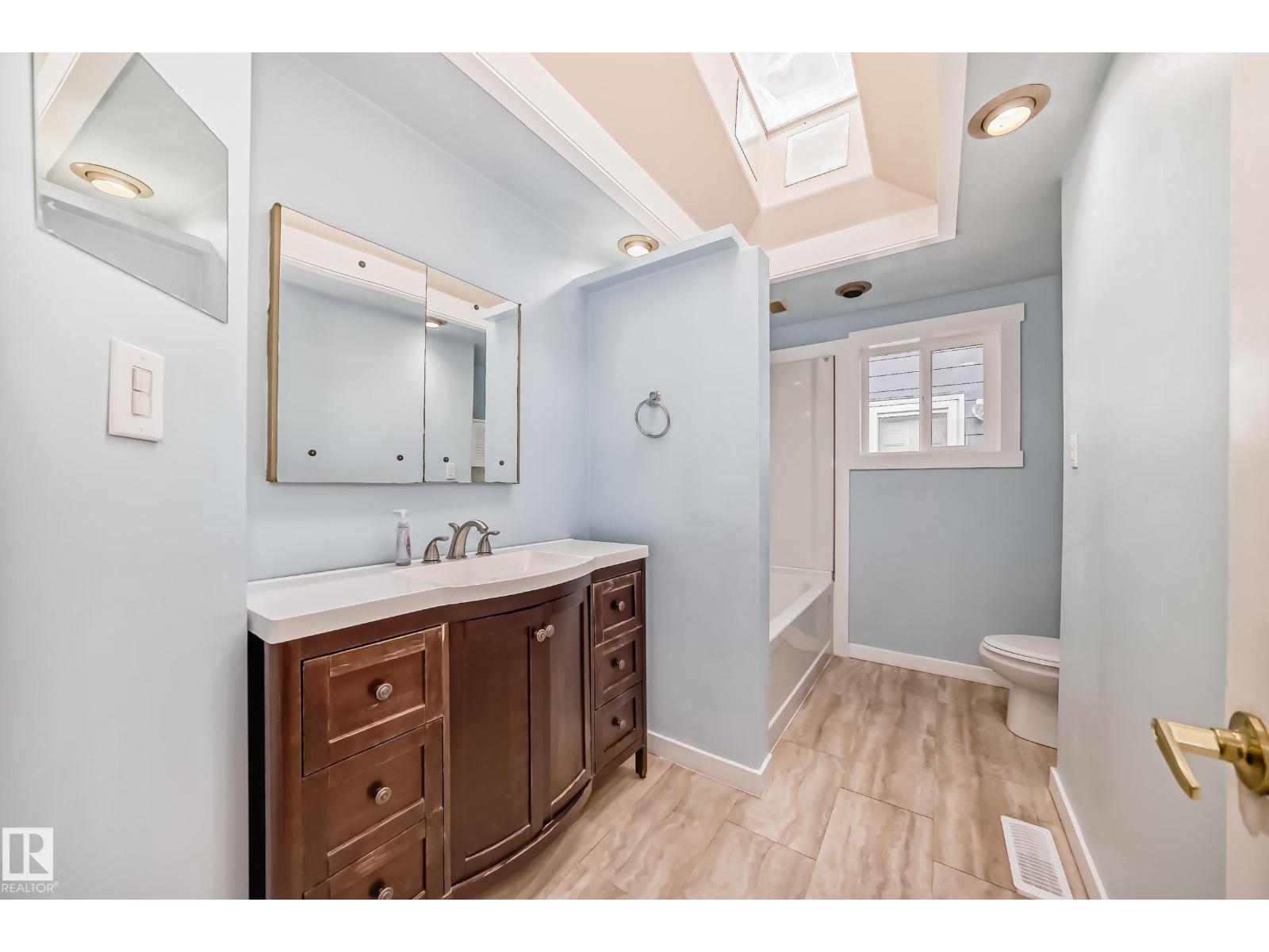 5204 112 AV NW - 30