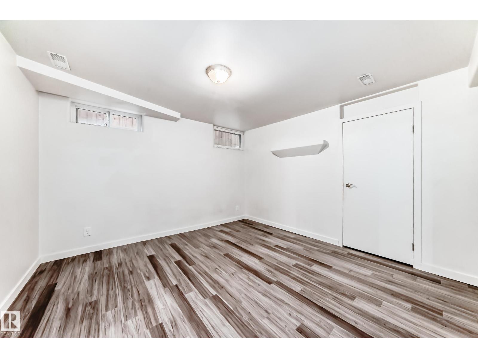 5204 112 AV NW - Image 37