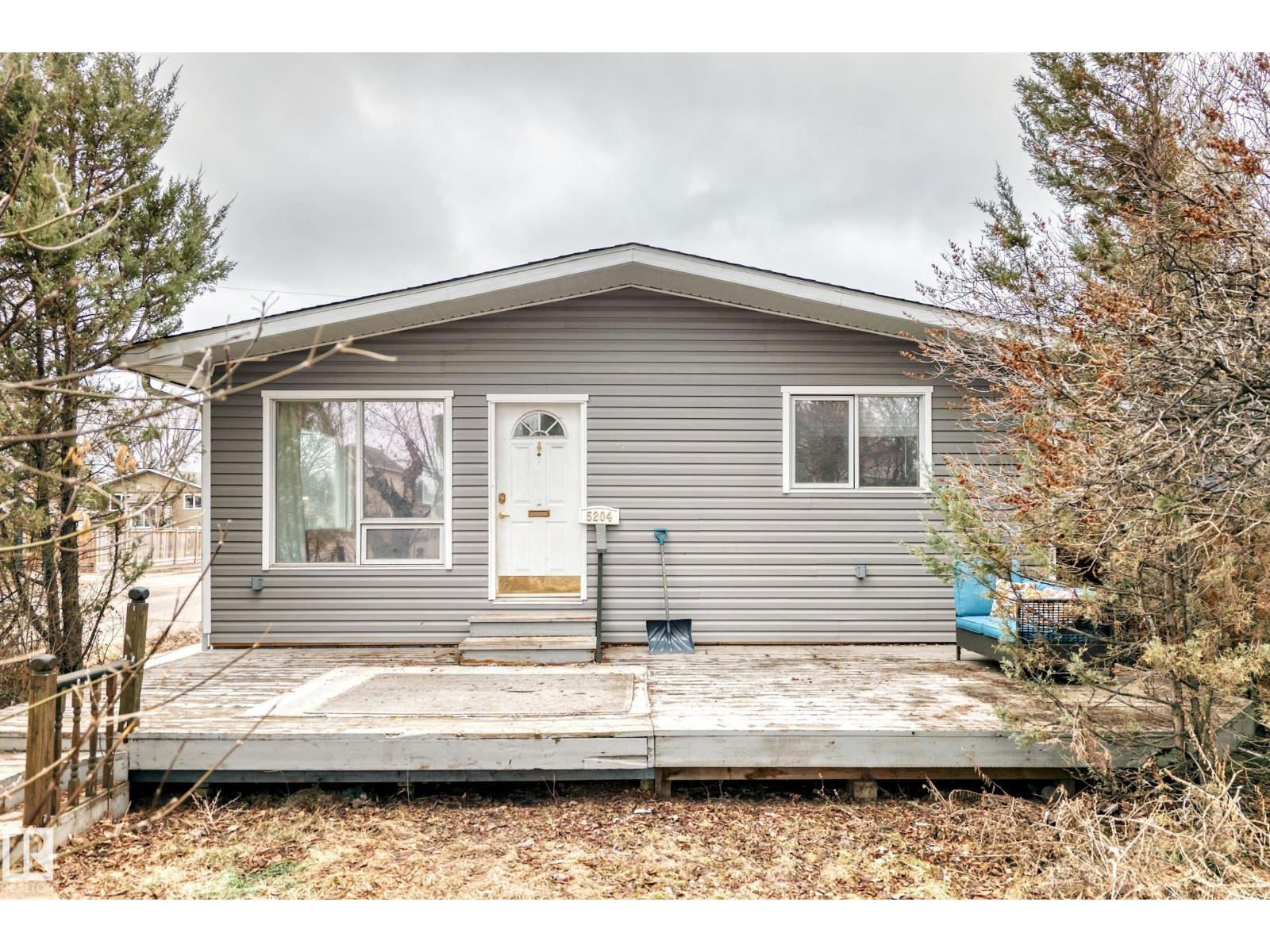 5204 112 AV NW - 49