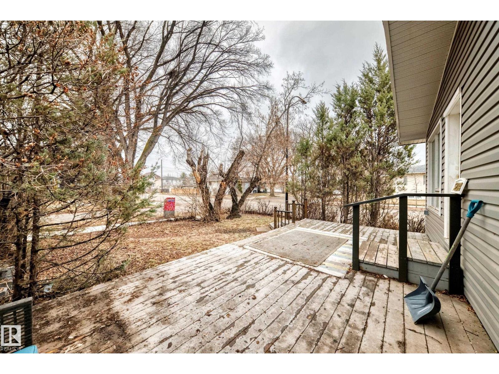 5204 112 AV NW - 51
