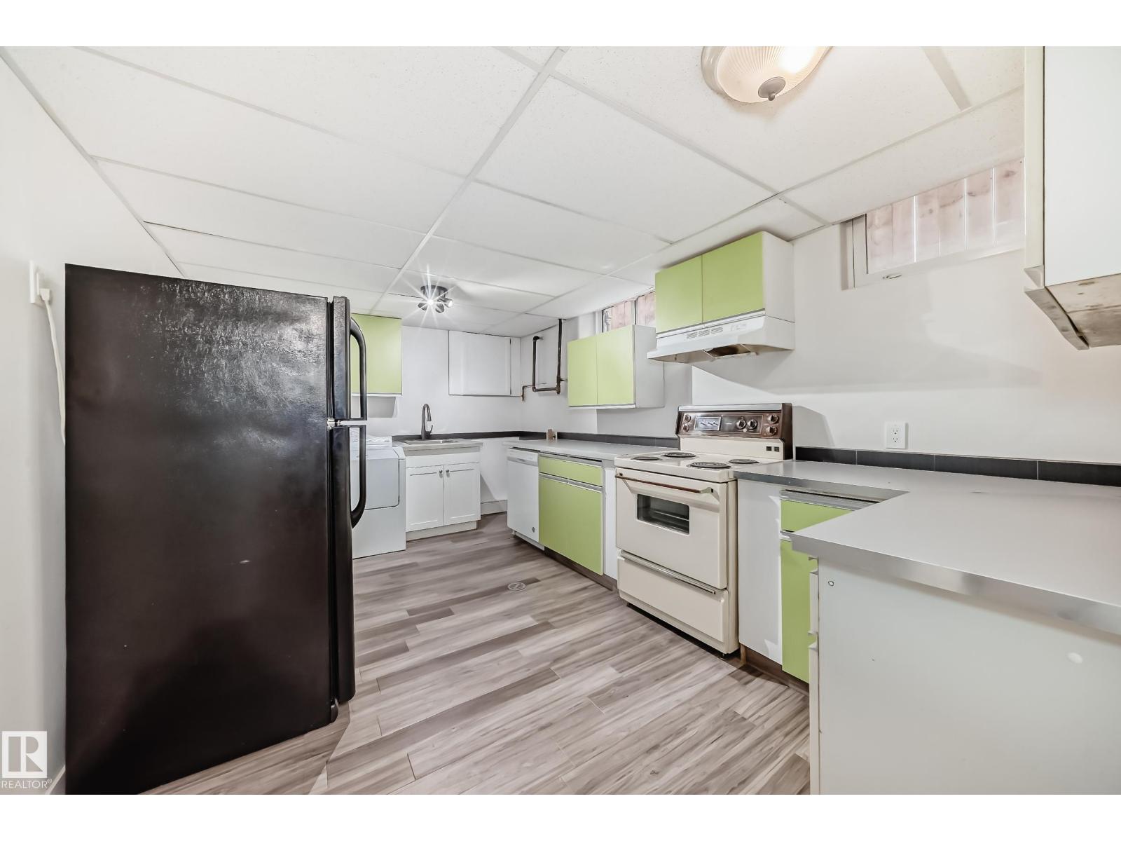 5204 112 AV NW - 34