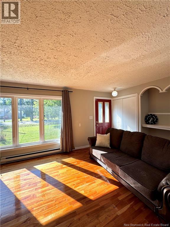 505 Wellington Street - 10