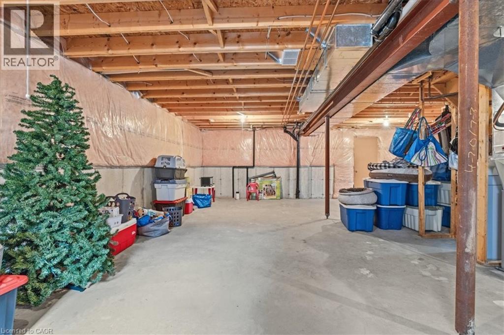 54 WOODCREST Court - 44