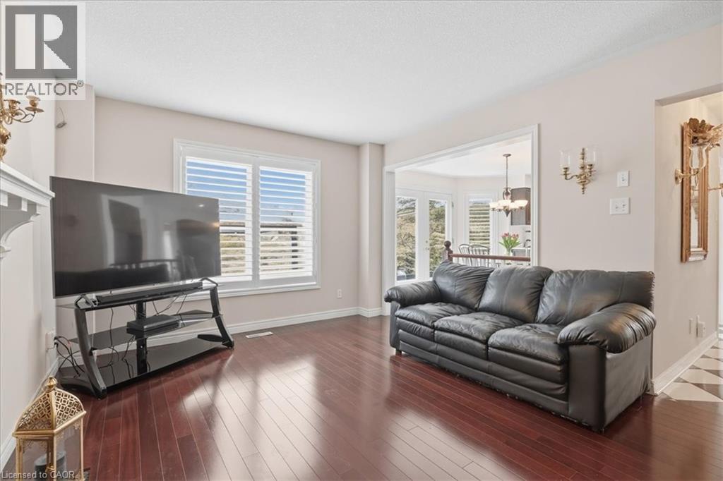 54 WOODCREST Court - 20