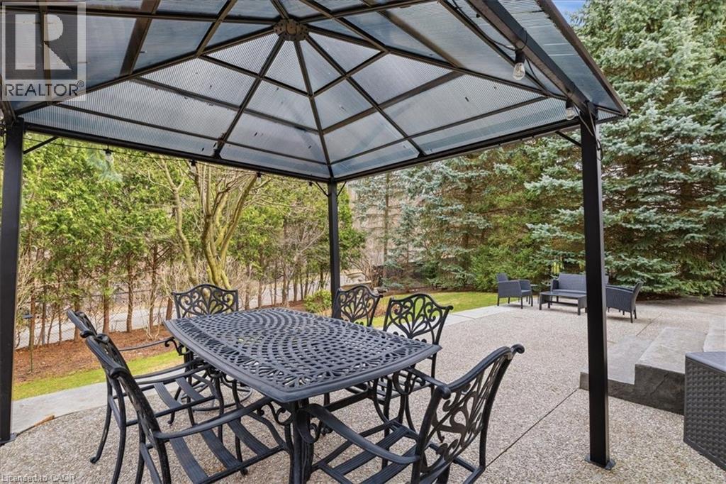 54 WOODCREST Court - 40