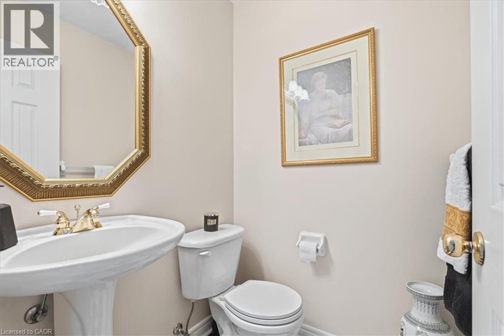 54 WOODCREST Court - 9