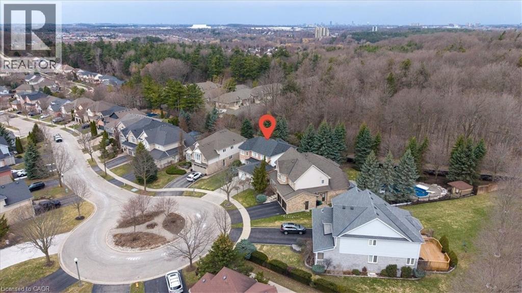 54 WOODCREST Court - 47