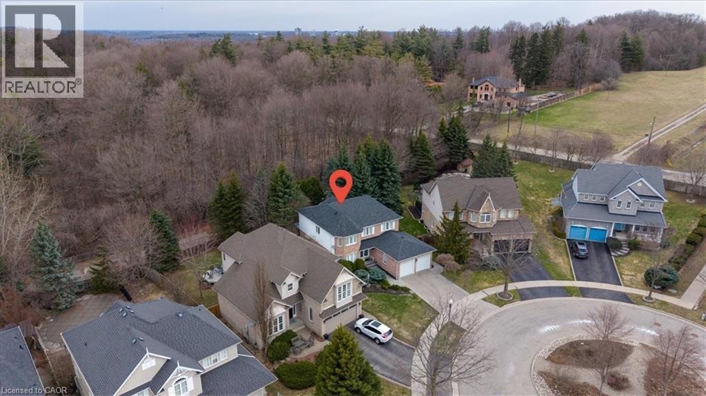 54 WOODCREST Court - 46