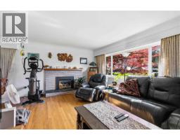 Living room - 2123 Church Rd, Sooke, BC V9Z0W7 Photo 12