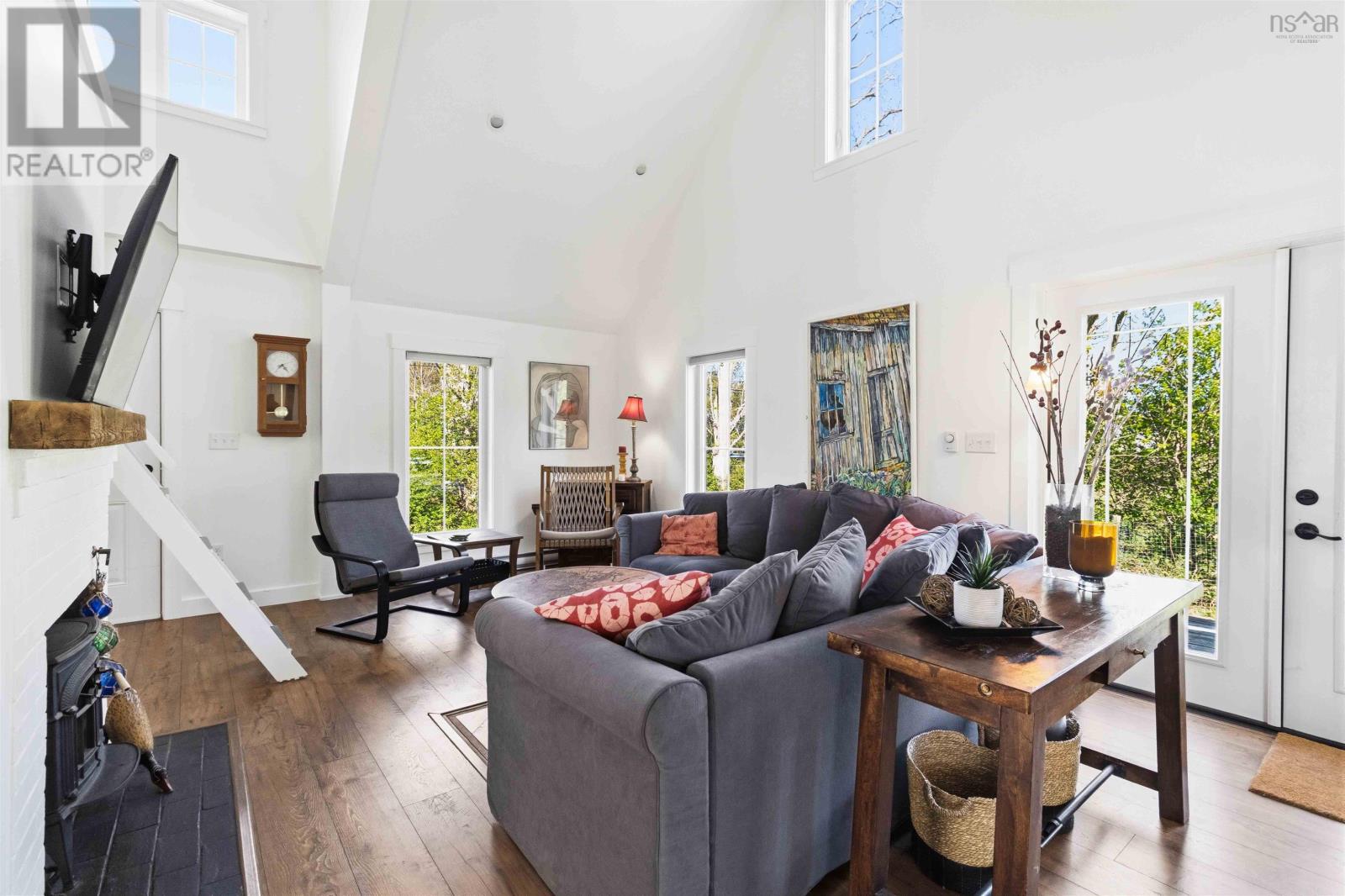 Property 22 of 45 of 105 Medway River Road