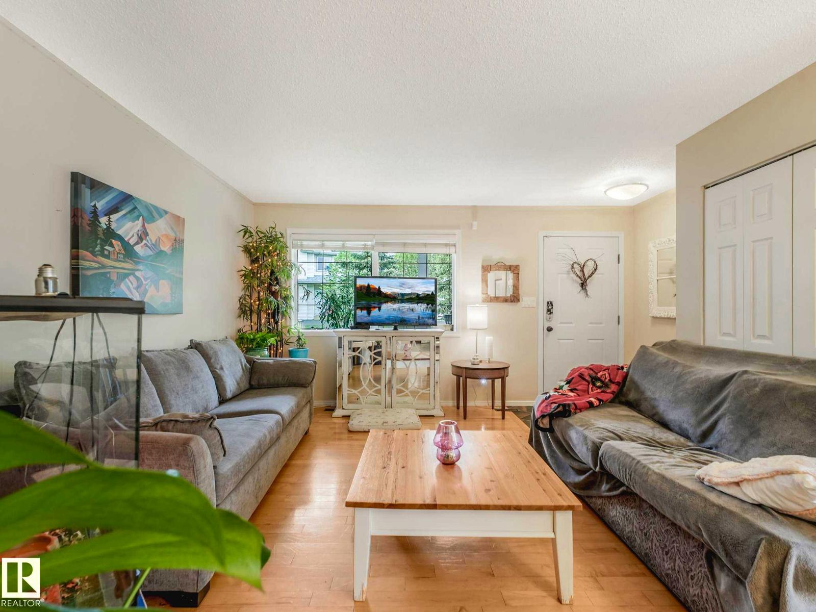 4031 38 Street NW photo 5 — MLS® E4505386