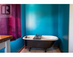 22 Irving Drive thumbnail 12