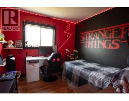 22 Irving Drive thumbnail 14