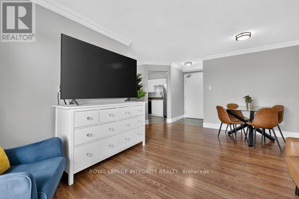 #404 345 CENTRUM BOULEVARD - Image 9