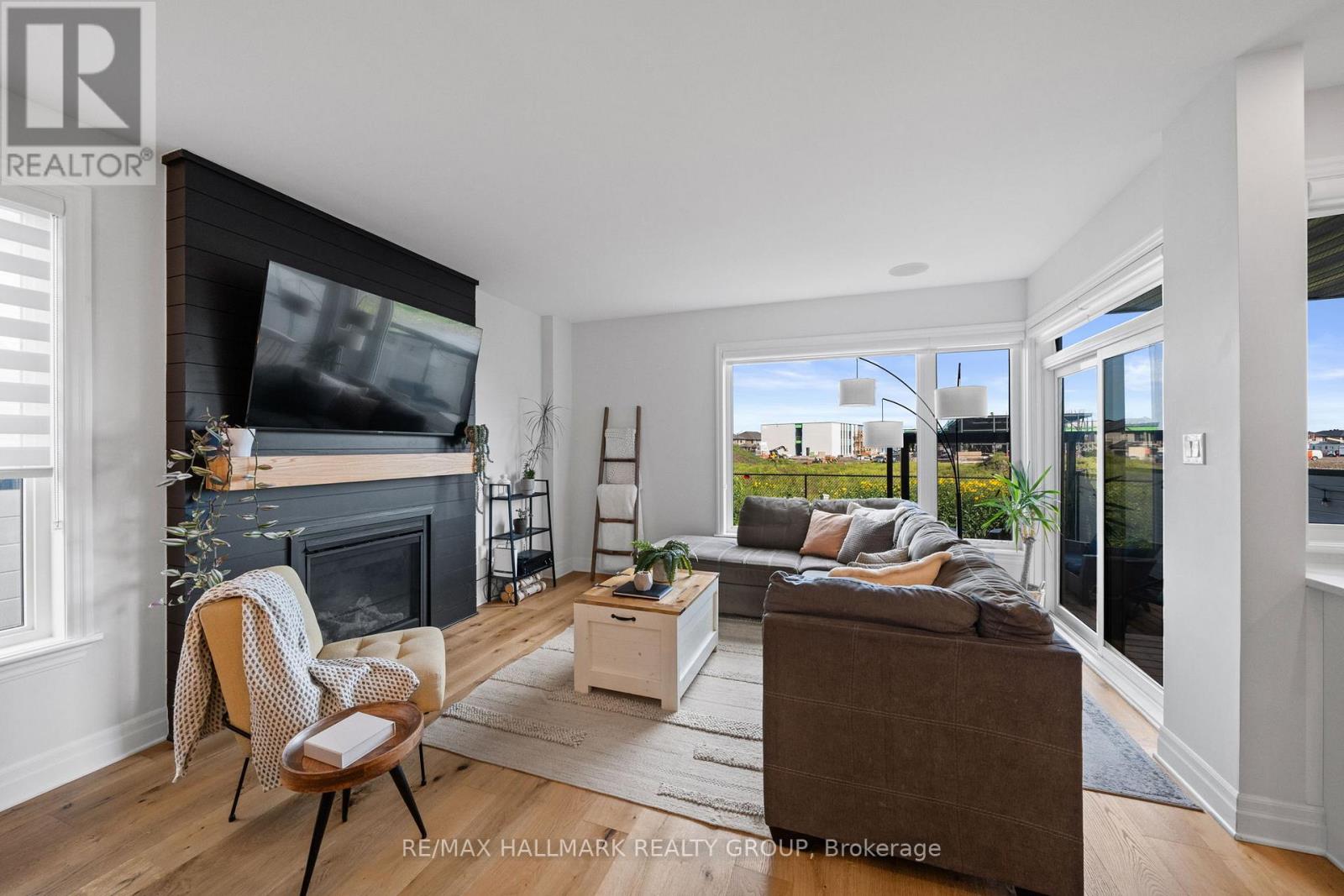917 ATRIUM RIDGE - 19