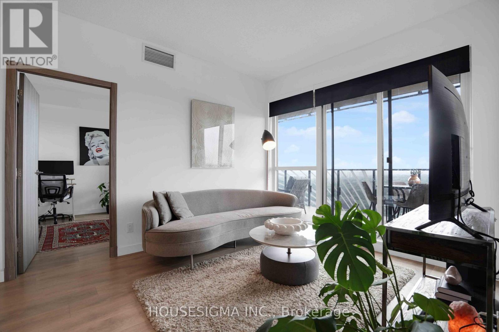 #1803 25 MCMAHON DRIVE - 13