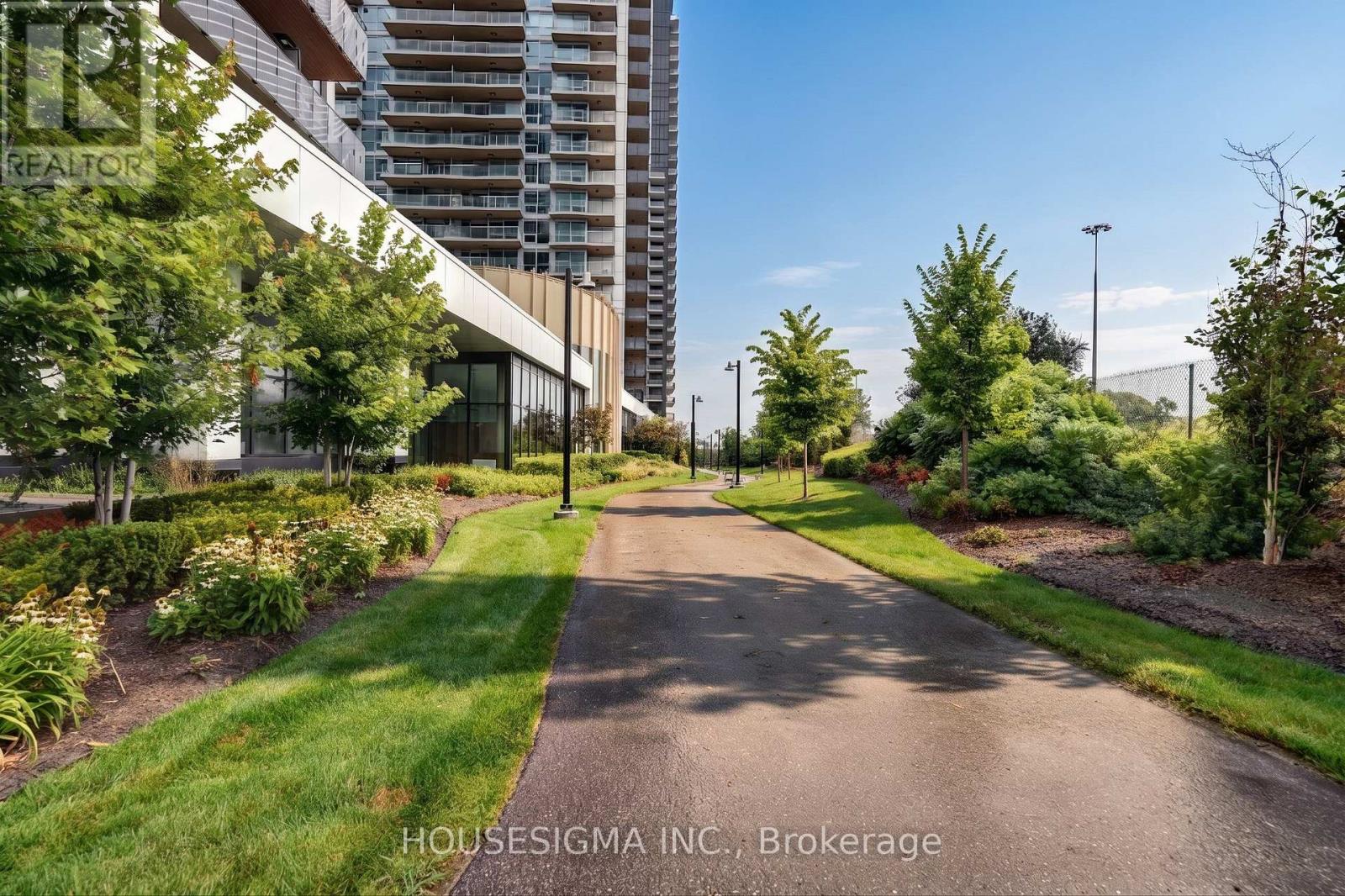 #1803 25 MCMAHON DRIVE - 32
