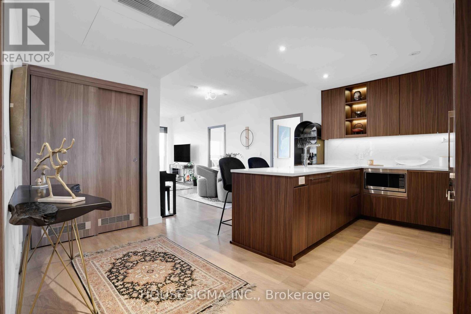 #1803 25 MCMAHON DRIVE - 8