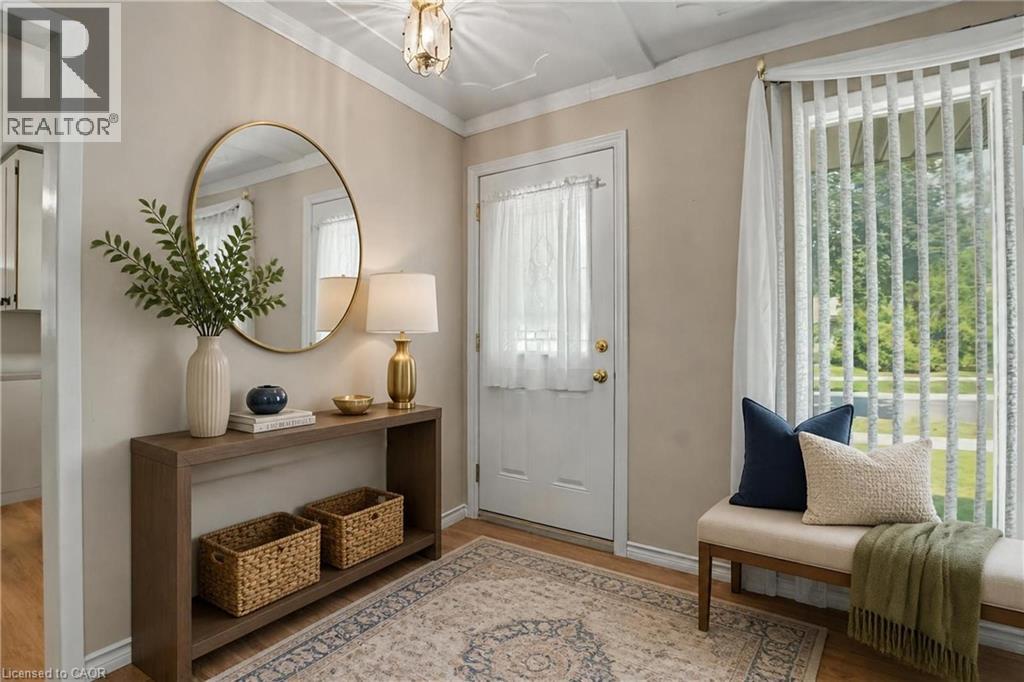 209 S FRANKLIN Street S - Image 4